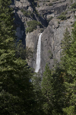 lower-yosemite-falls03.jpg