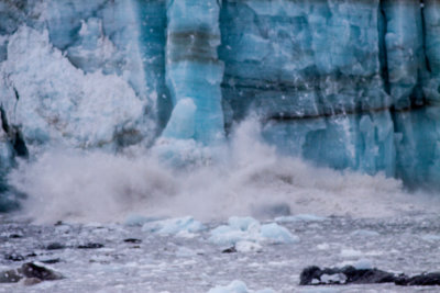 Calving new Ice Bergs