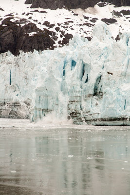 Calving new Ice Bergs