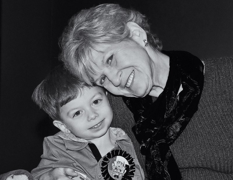 Eli & Nana (Black & White)