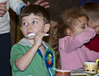 Cleaning Off The Spoon 1
