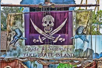Clyde & Seamore Take Pirate Island