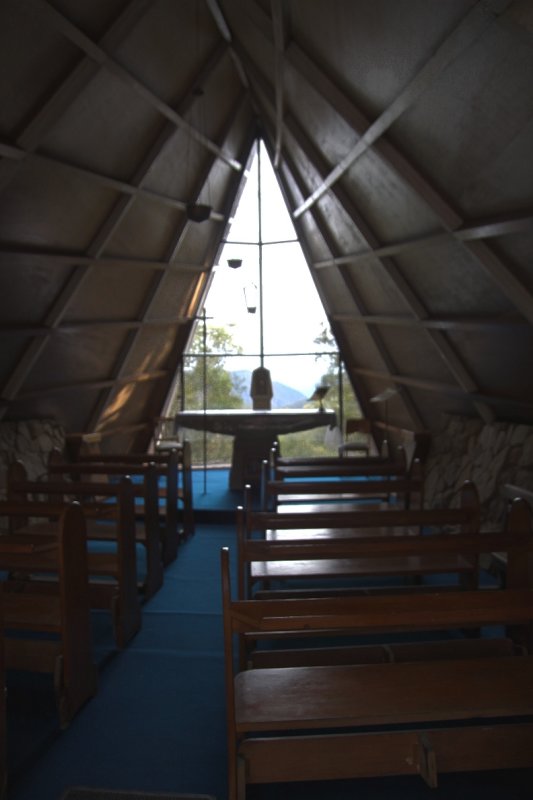 Wooglemai - Chapel indoors