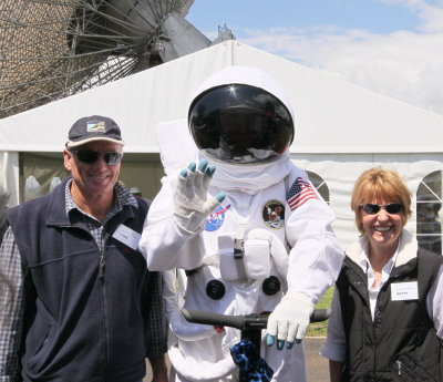Luke and Betty With 'Neil Armstrong' at Parkes Radio Telescope