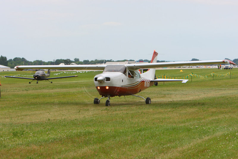 8    Cessna 210 & Piper Tomahawk.