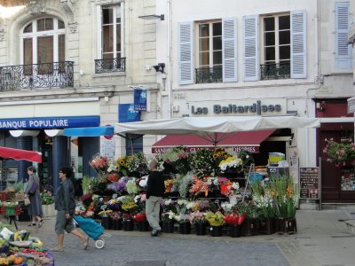 Market day, Beaune