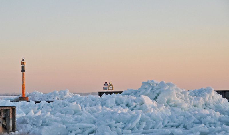 Harbour ice