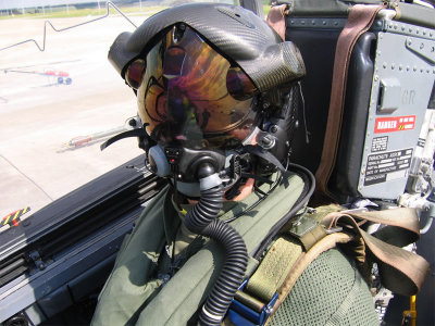 ELEC_HMD_F-35_HMDS_Testing_lg.jpg