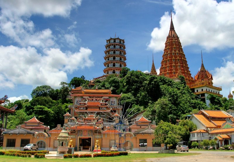 Wat Tum Suea in Kan