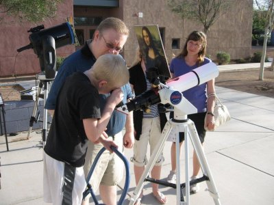 Bill's solar scope was a big hit, showing solar prominences (prominently, I might add).

