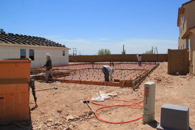 Setting up the post tensioned concrete slab