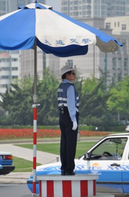  Cool policewoman Xinghai Square