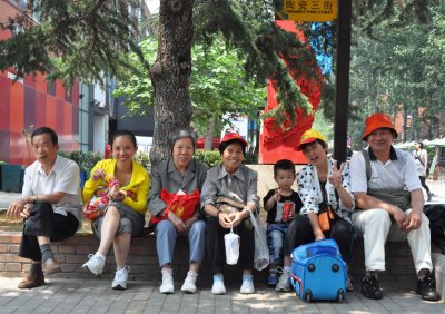 Three generations at 798
