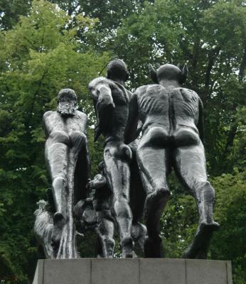 g4/02/641802/3/61360145.PanstatuebyEpstein.jpg