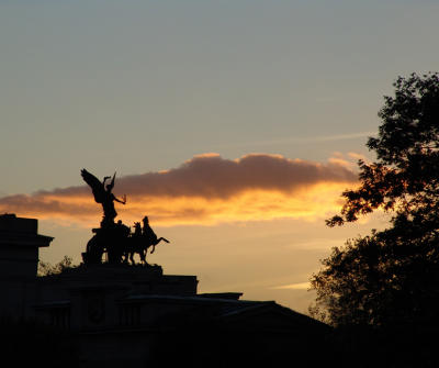 Hyde Park Corner at dawn