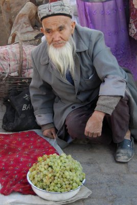 85 year old grape salesman