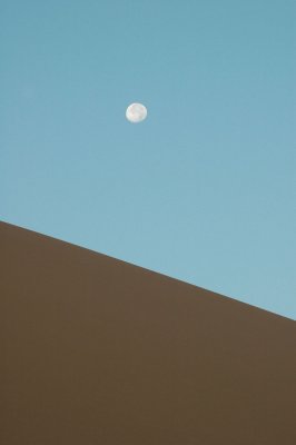 Moon over Dunhuang
