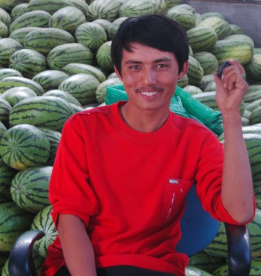 Xinjiang fruit-seller