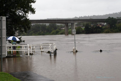 Nepean river on the rise...Sydney's Dams are overflowing!