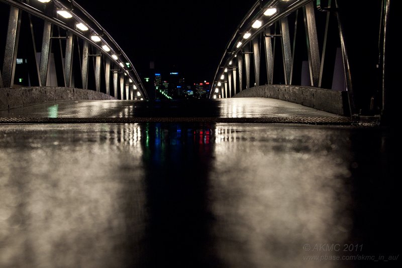 110615_173424_6154744 The Bridge Of Lights (Wed 15 Jun)