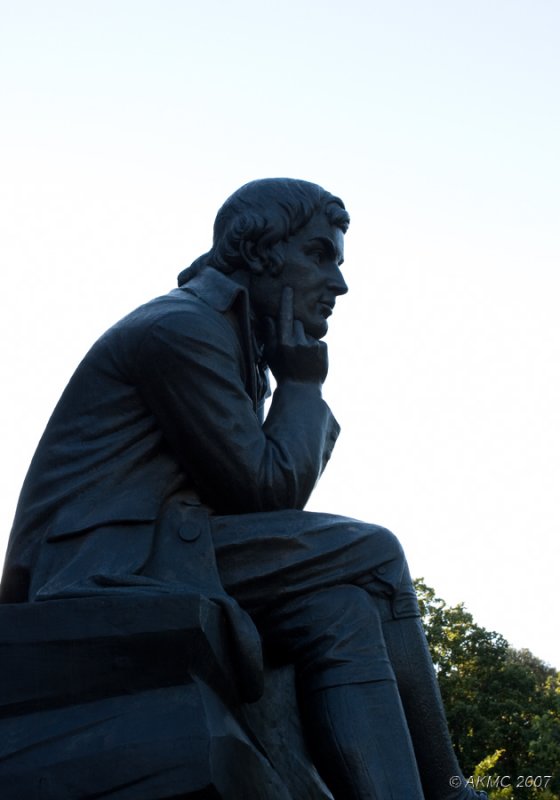 0098 Robbie Burns Ponders The Setting Sun