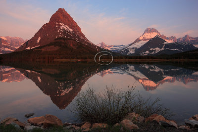 _MG_2576Many Glaciers.jpg