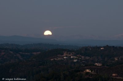 Full Moon Rising