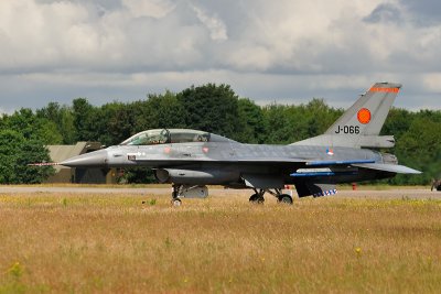 Orange Jumper F-16