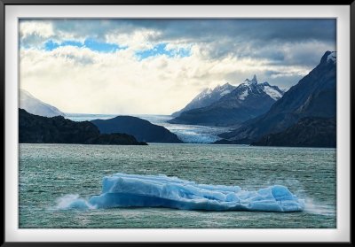 Patagonia: Grey Glacier, Lake, Wind and Ice