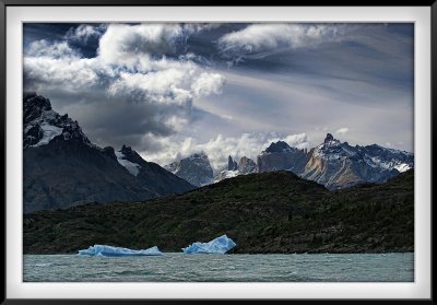 Patagonia: Ice on Grey Lake and Grey Glacier