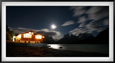 Patagonia: Hosteria (hotel) Pehoe and Cuernos by Moonlight
