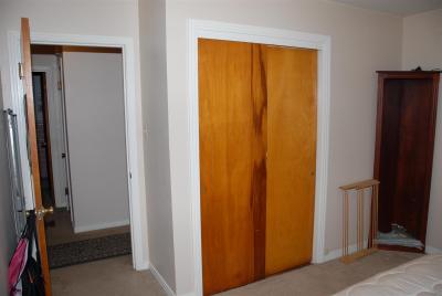 Front bedroom, looing back into house