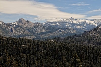 view of the Sierra Nevada Mtns from the Glacier Point Road