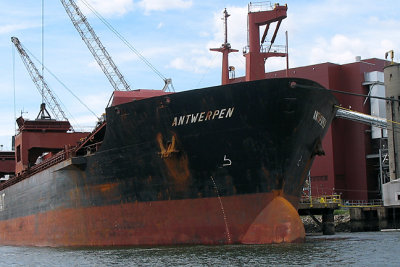 Antwerpen, bulk carrier (coal), offloading