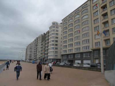 Oostende  :  The sea shore