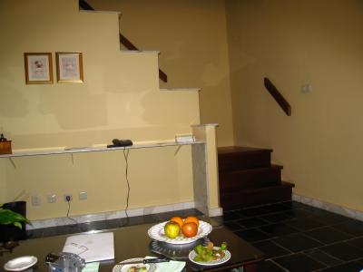 Upstair  to the bedroom and bathrooom