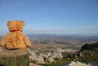 Look, look down there I can see the bay of Malaga!