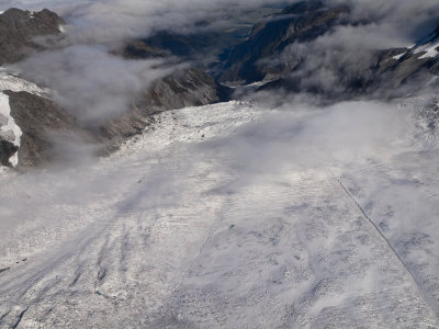 Glacier from the top.jpg