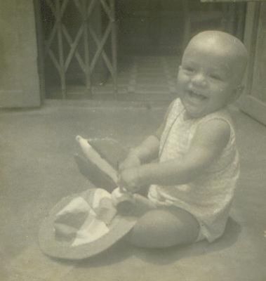 Viju with his sun hat