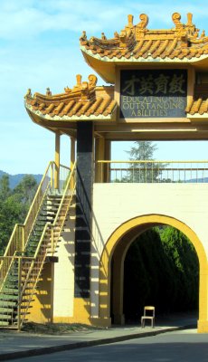 One chair and Ten Thousand Buddhas.jpg