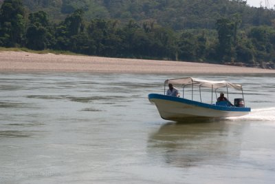 El Rio Usumacinta es Navegable por Embarcaciones de Poco Calado