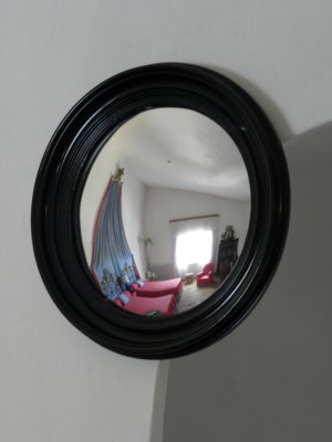 Port Lligat : Salvador's Dali house Reflet miroir de la chambre à coucher - Mirror reflection of the bedroom