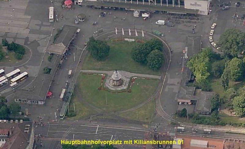 Hauptbahnhofvorplatz mit Kiliansbrunnen 01.jpg