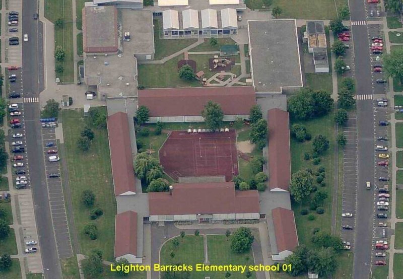 Leighton Barracks Elementary school 01.jpg