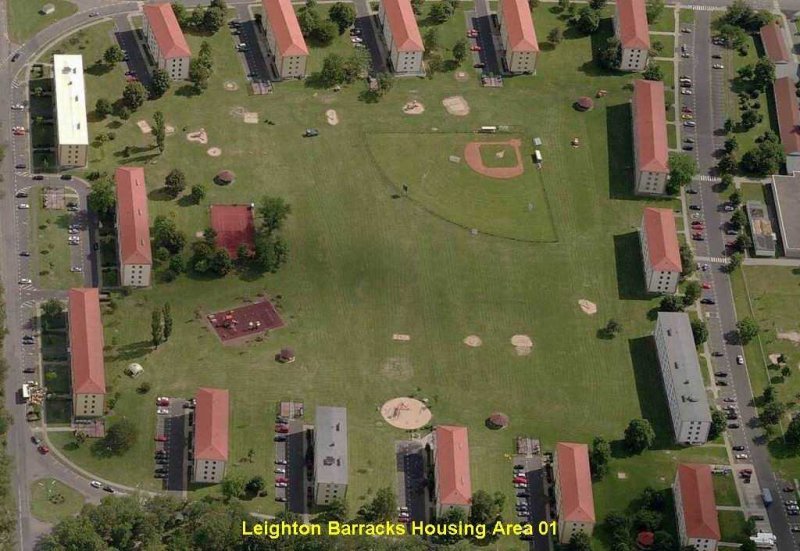 Leighton Barracks Housing Area 01.jpg