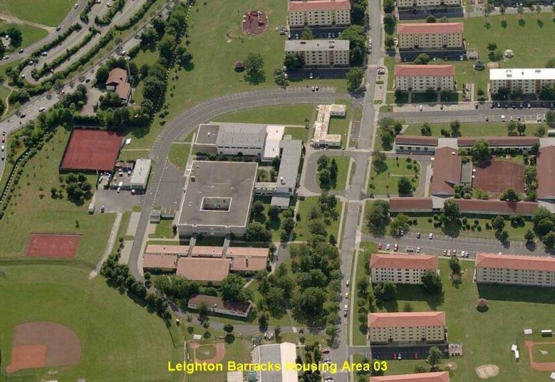 Leighton Barracks Housing Area 03.jpg