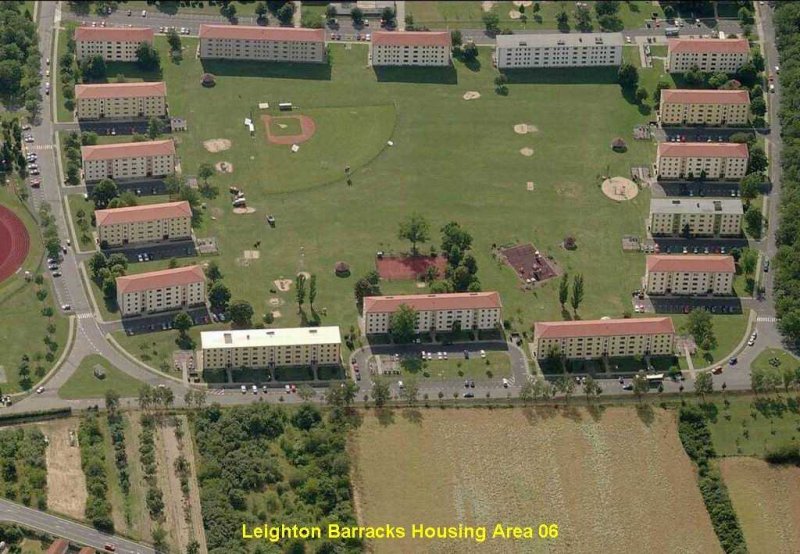 Leighton Barracks Housing Area 06.jpg