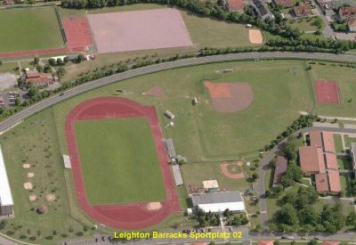 Leighton Barracks Sportplatz 02.jpg