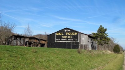 MAIL POUCH TOBACCO BARN