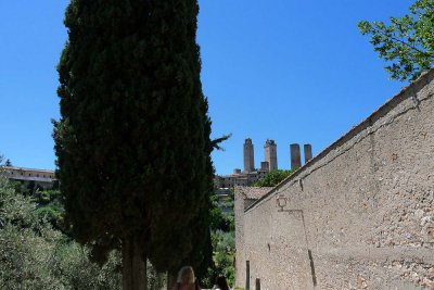 A walk around San Gimignano